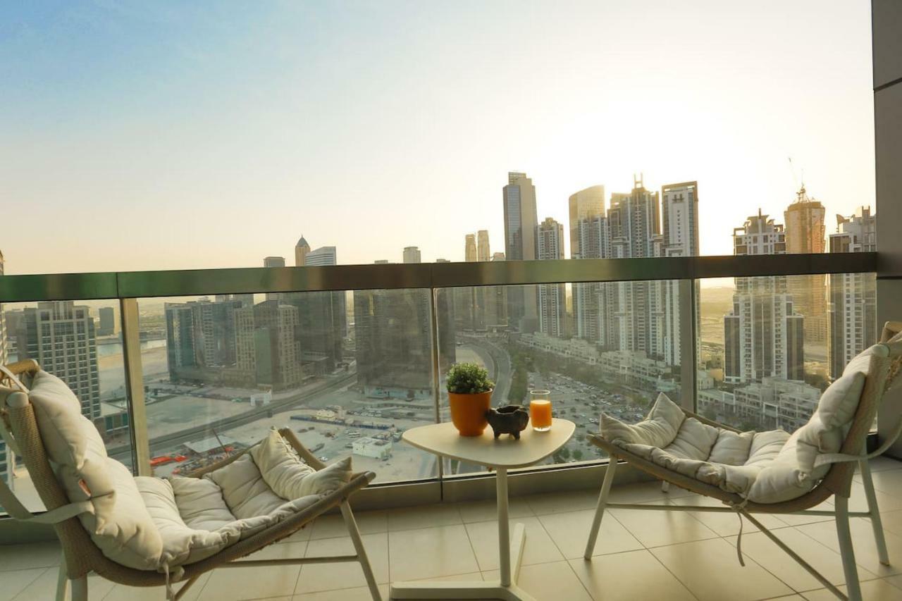 Prime Retreats - Downtown Dubai Lägenhet Exteriör bild