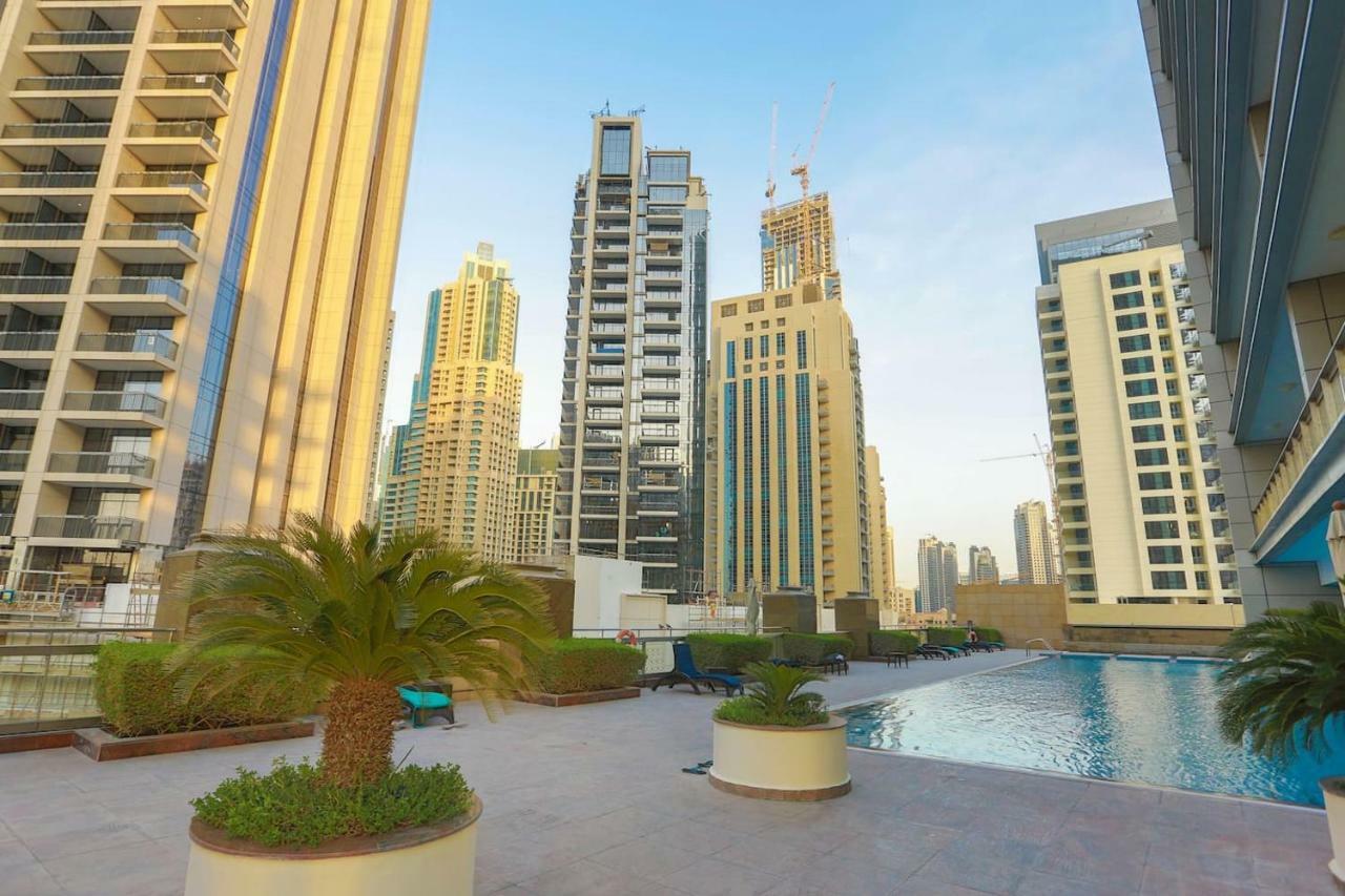 Prime Retreats - Downtown Dubai Lägenhet Exteriör bild